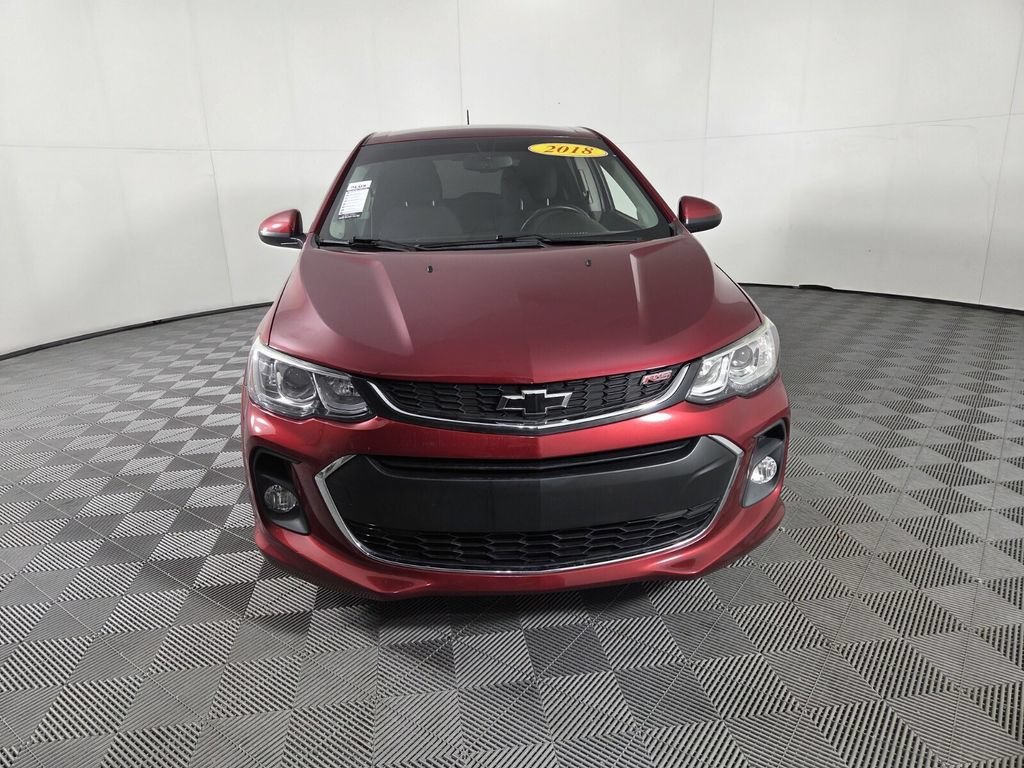 Used 2018 Chevrolet Sonic LT w/ Convenience Package FWD image 3