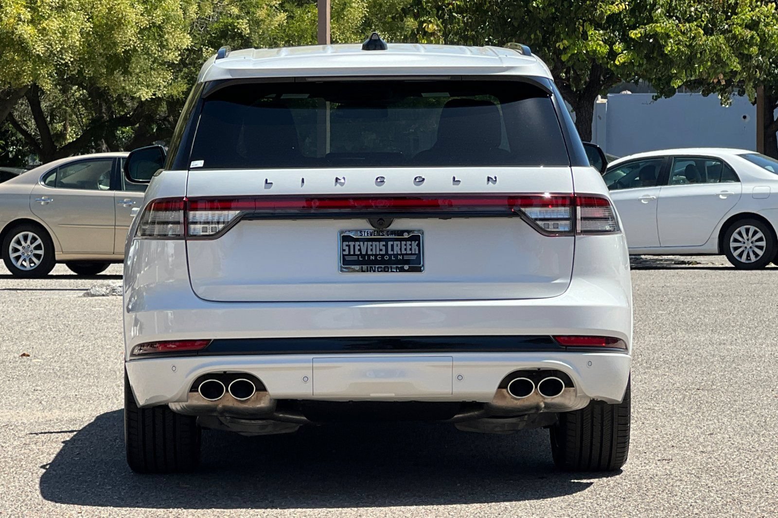 New 2026 Lincoln Aviator Black Label w/ Jet Appearance Package AWD/4WD image 5