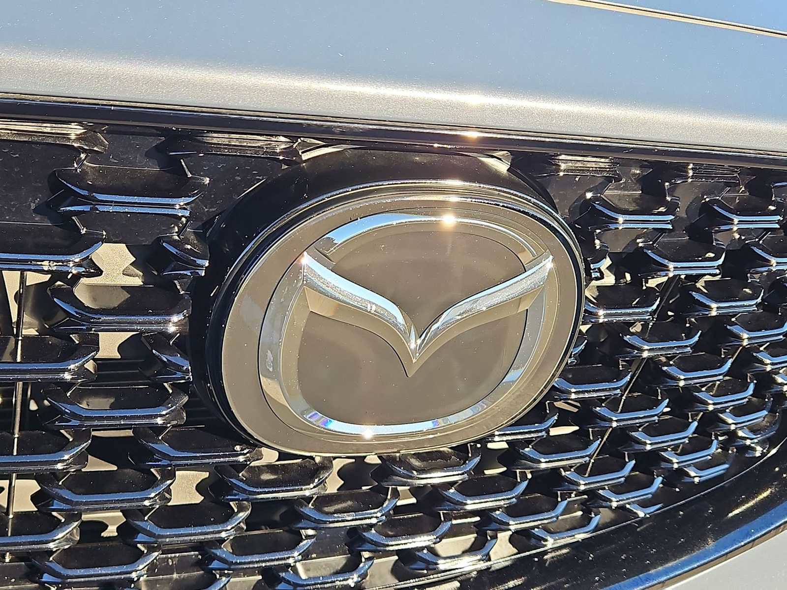 Used 2023 MAZDA CX-5 Carbon Edition image 11