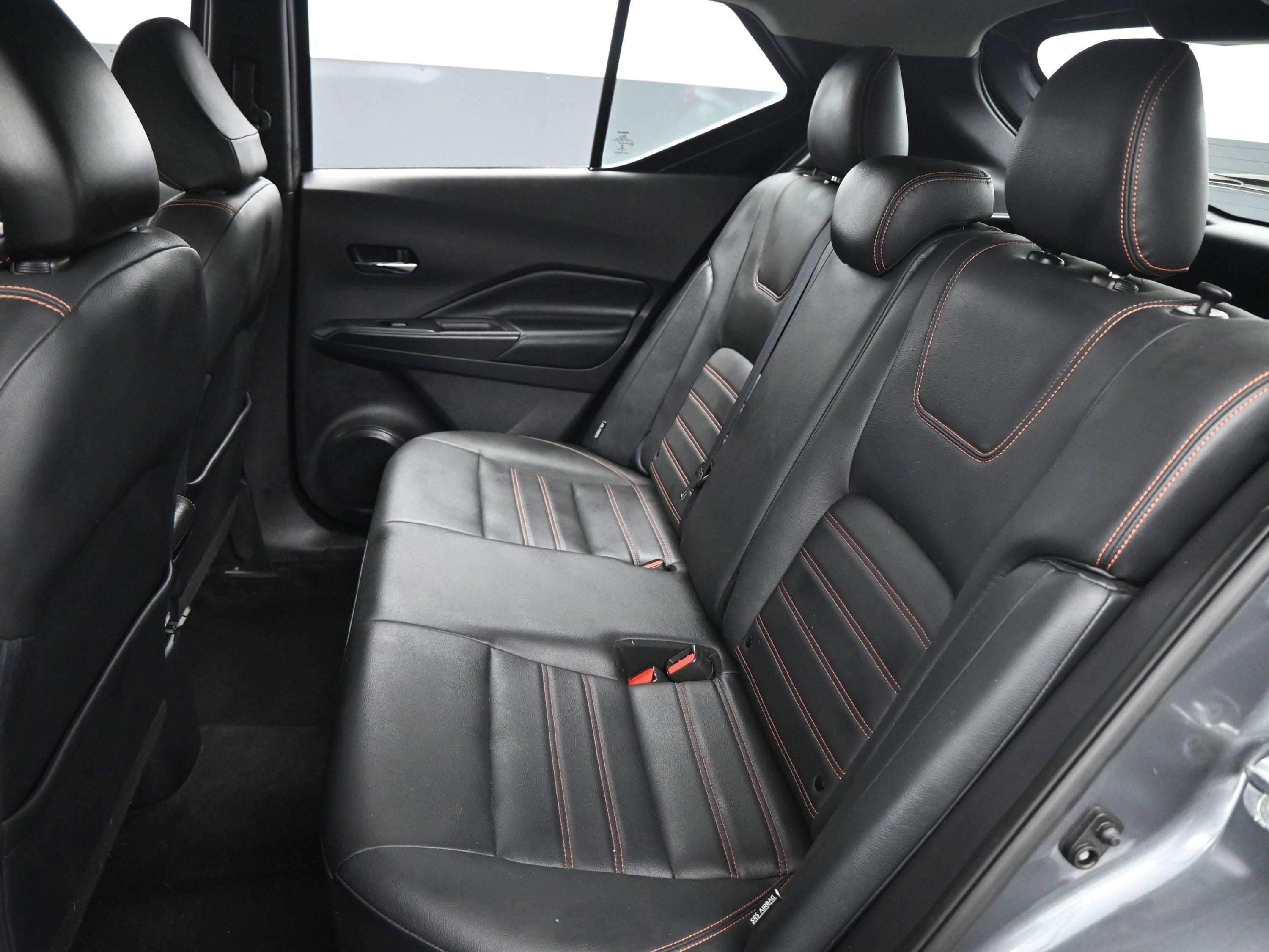 Used 2020 Nissan Kicks SR w/ SR Premium Package image 12