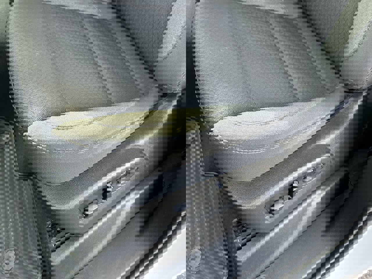 Used 2023 Chevrolet Silverado 1500 Custom image 22