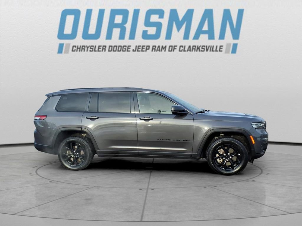 Certified 2024 Jeep Grand Cherokee L Laredo image 2