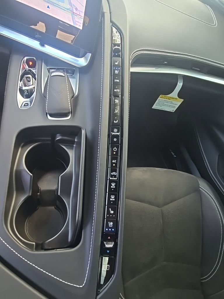 Used 2025 Chevrolet Corvette Z06 image 24