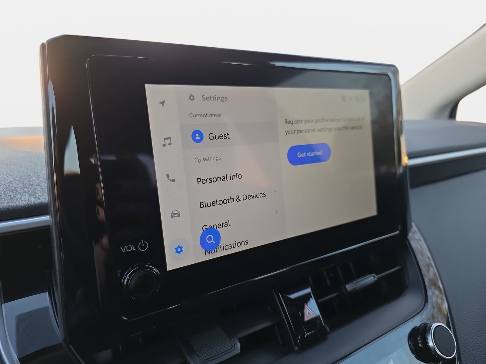 Used 2025 Toyota Corolla LE image 21