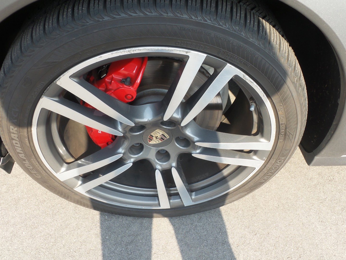 Used 2013 Porsche Cayenne GTS image 22