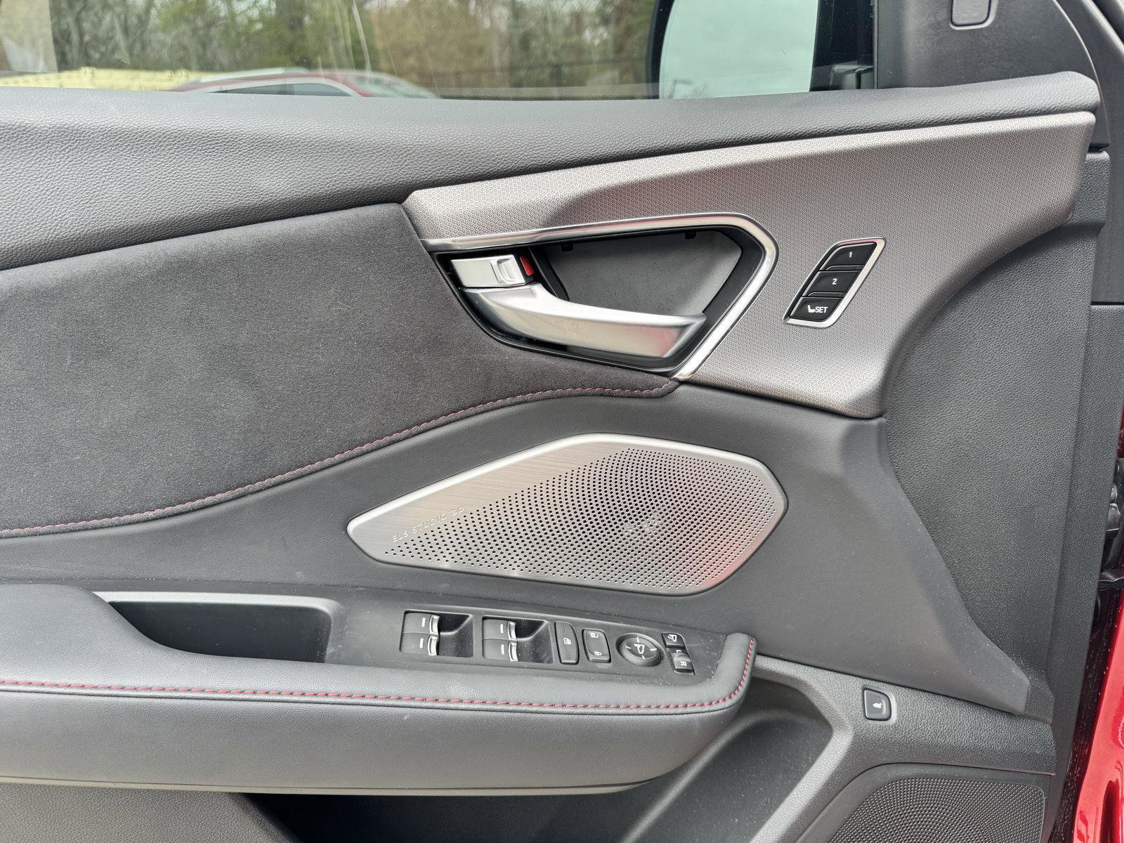 Used 2025 Acura RDX A-Spec image 6