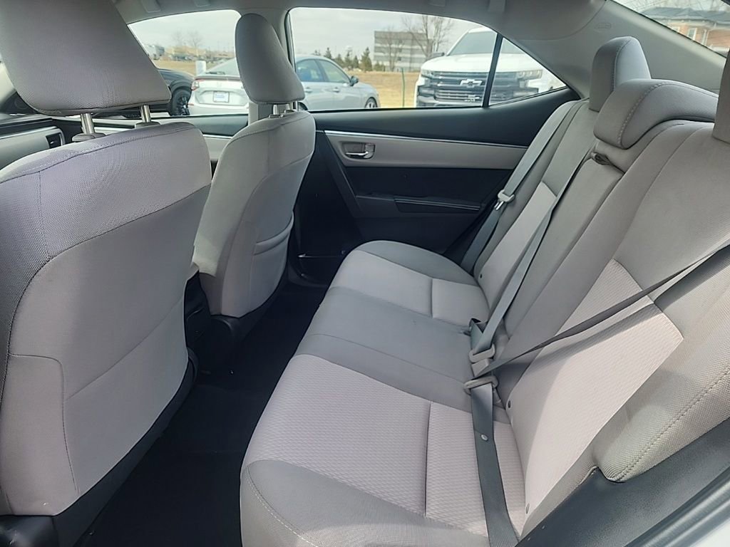 Used 2015 Toyota Corolla LE image 25