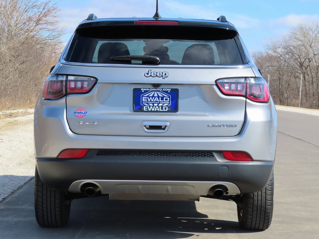 Used 2023 Jeep Compass Limited image 15