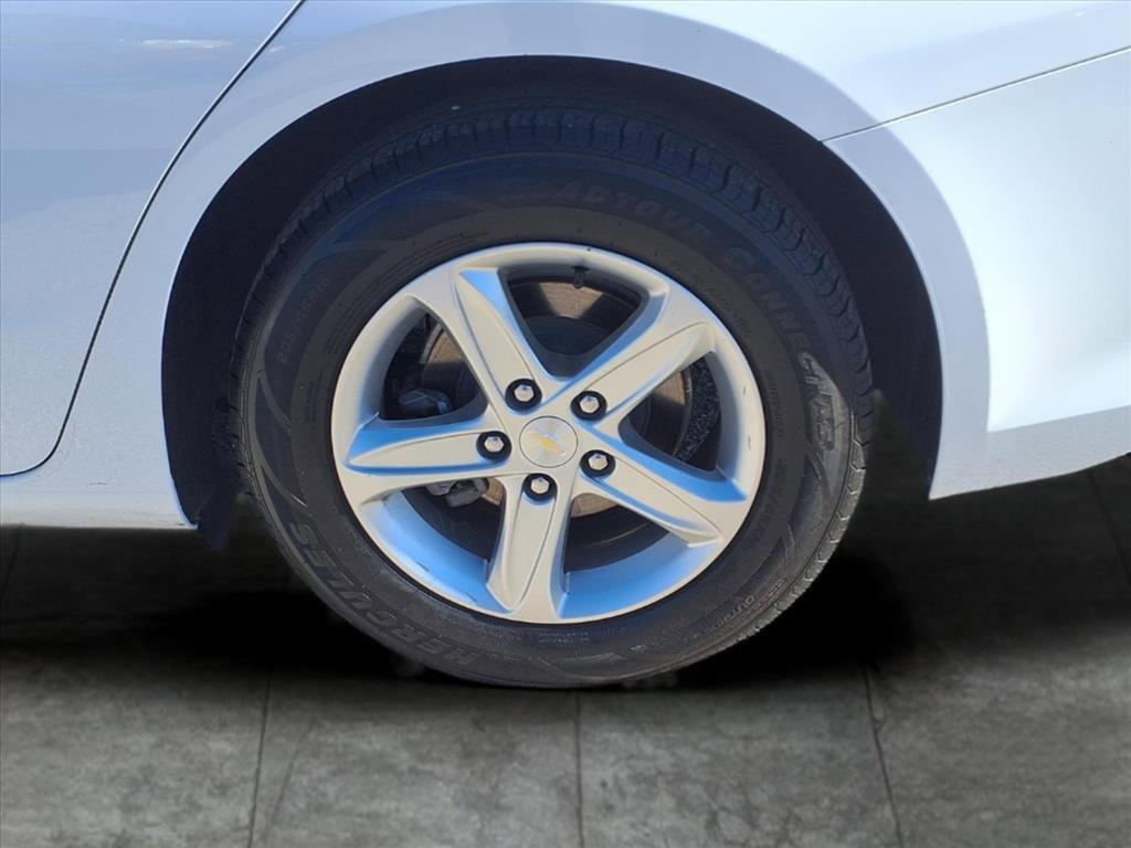 Used 2022 Chevrolet Malibu LS w/ LPO, Convenience Package 2 image 9