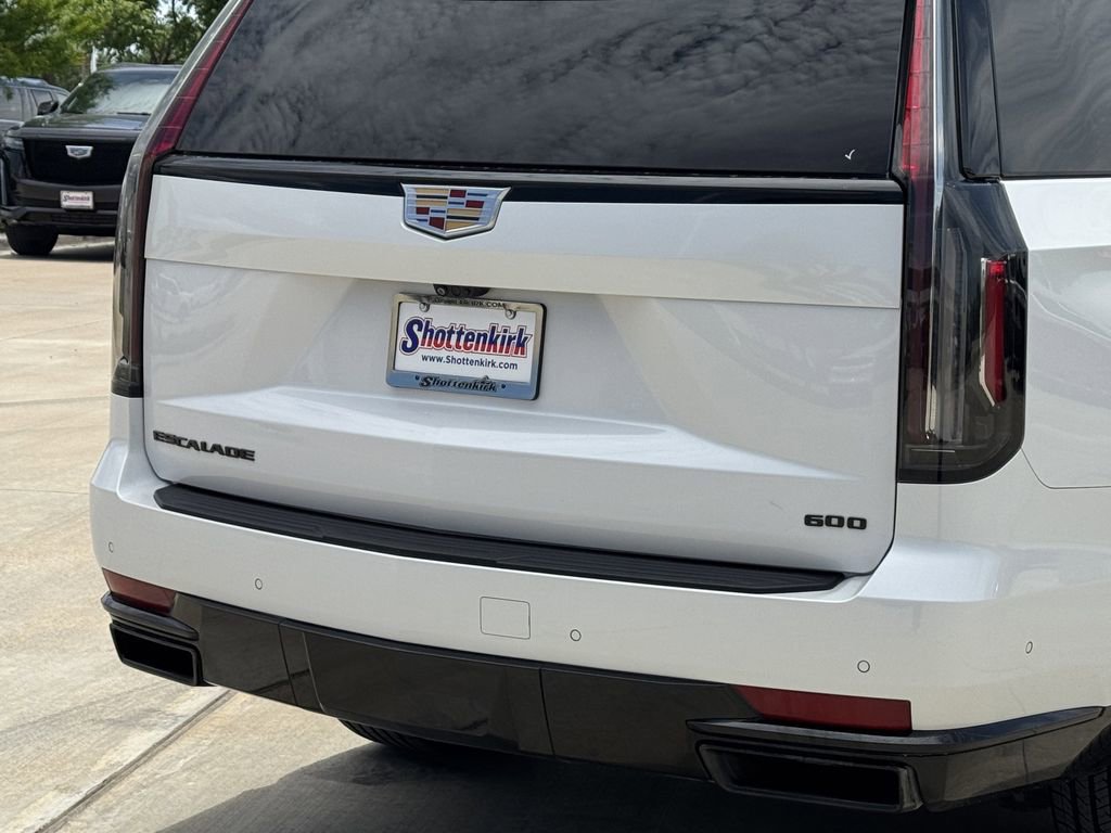 Used 2021 Cadillac Escalade Sport w/ Driver Assist Tech Package AWD/4WD image 6