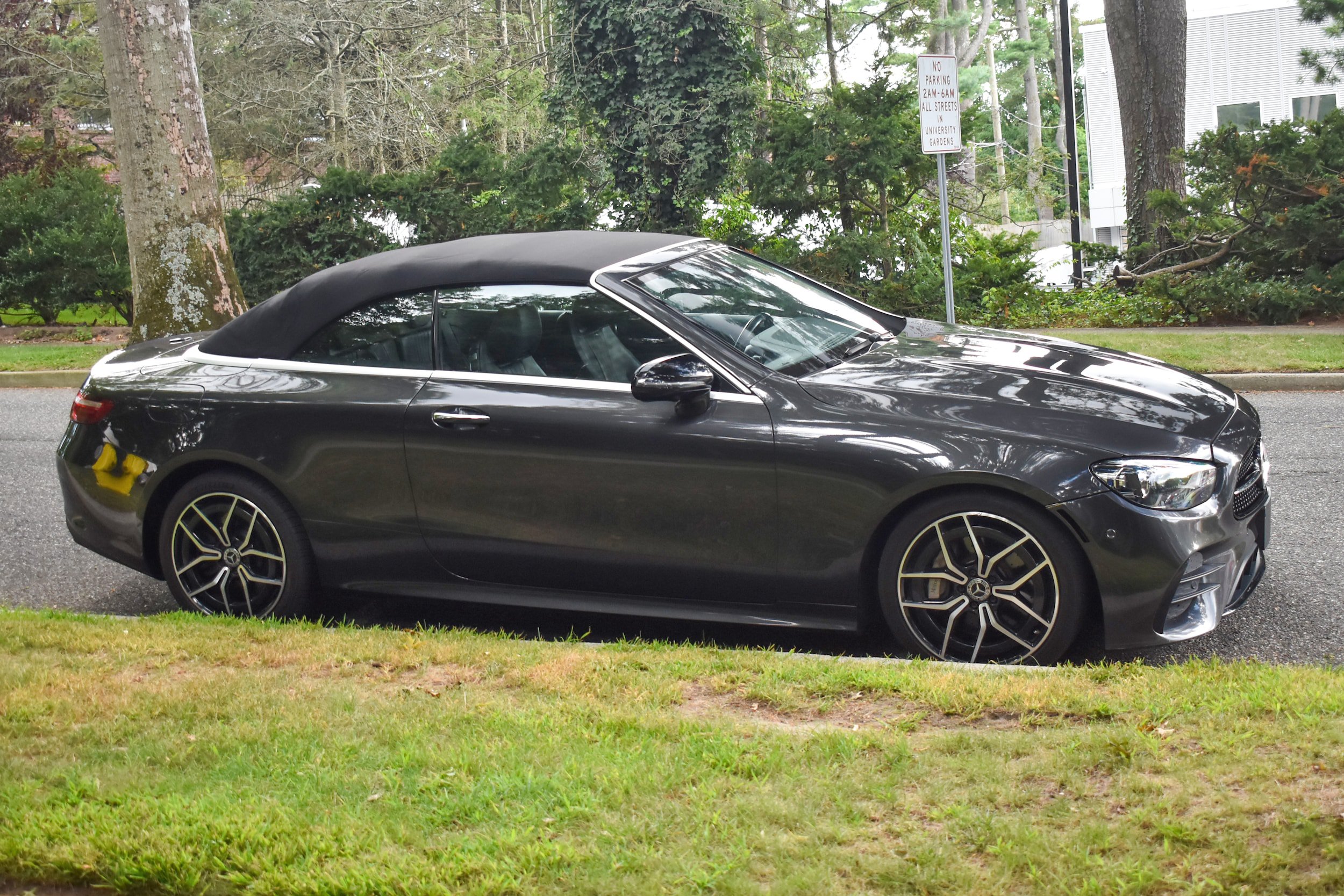 Used 2021 Mercedes-Benz E 450 4MATIC Cabriolet w/ AMG Line image 10