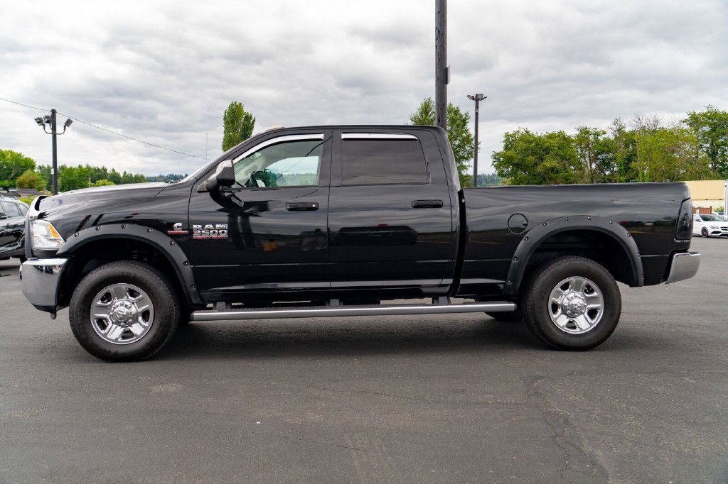 Used 2016 RAM 3500 Tradesman w/ Chrome Appearance Group AWD/4WD image 14