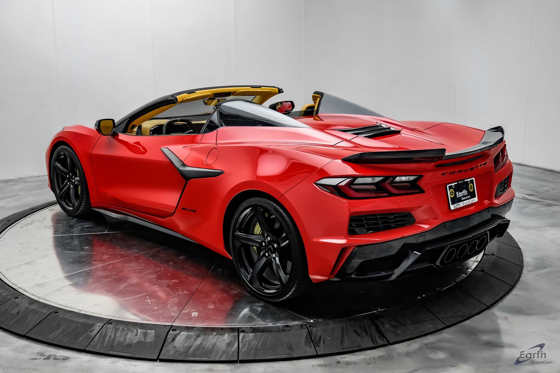 Used 2023 Chevrolet Corvette Z06 w/ Stealth Interior Trim Package image 13