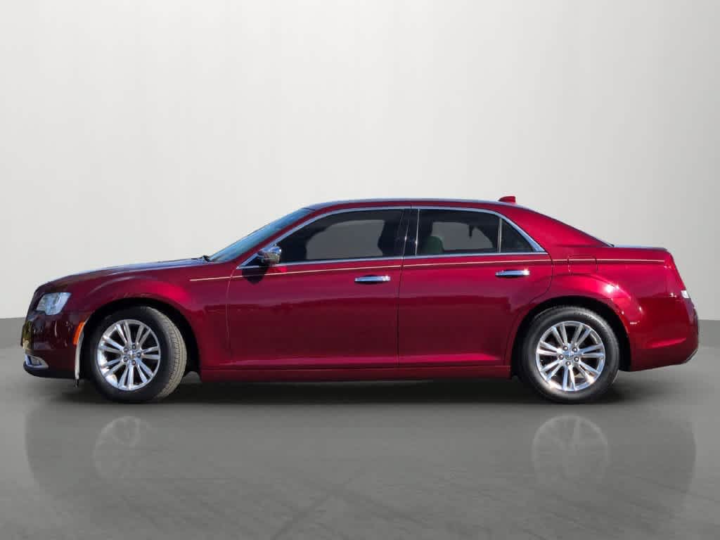 Used 2017 Chrysler 300 C w/ Safetytec Plus Group RWD image 3