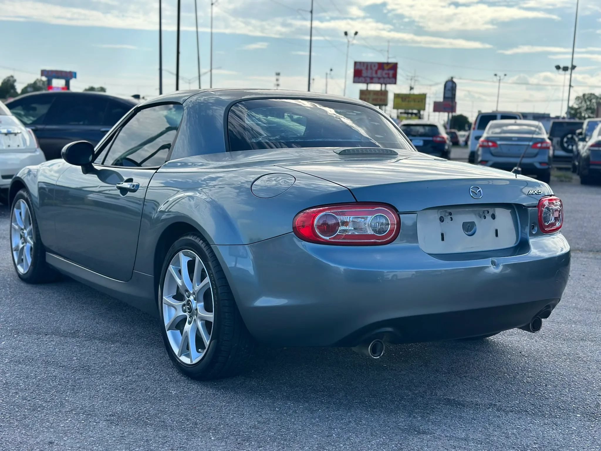 Used 2013 MAZDA MX-5 Miata Grand Touring RWD image 15