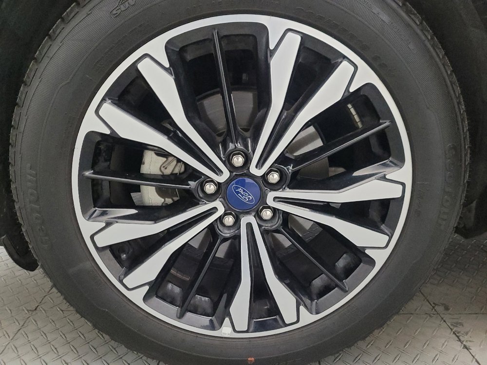 Used 2022 Ford Escape SE w/ SE Sport Appearance Package FWD image 31
