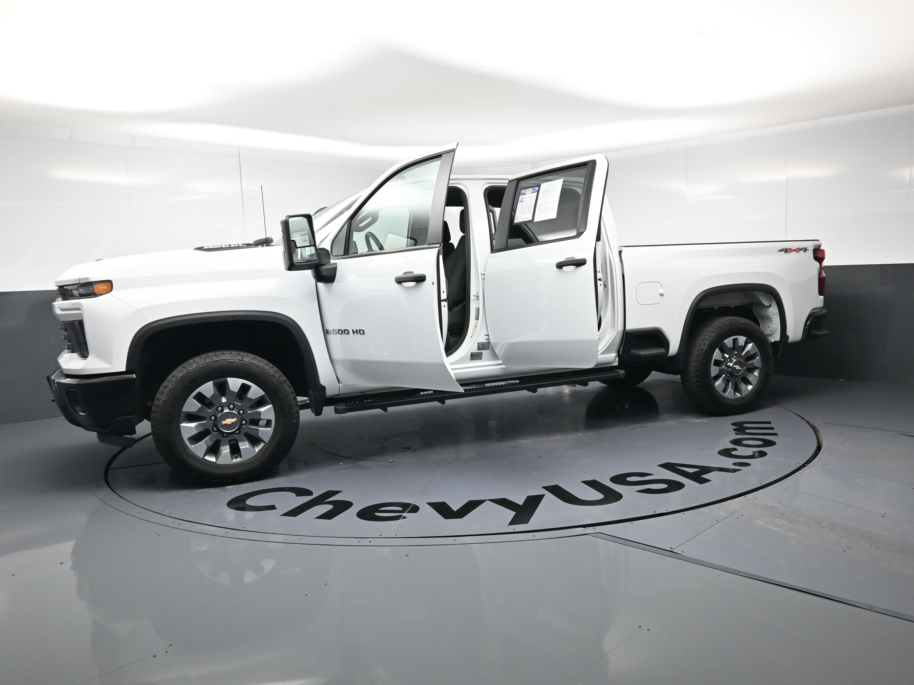 Used 2024 Chevrolet Silverado 2500 Custom w/ Custom Convenience Package AWD/4WD image 22