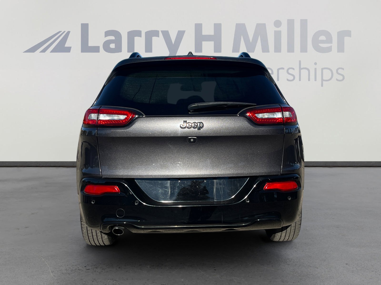 Used 2018 Jeep Cherokee Latitude image 4