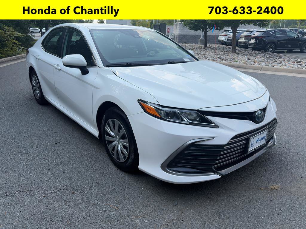 Used 2022 Toyota Camry LE FWD image 1