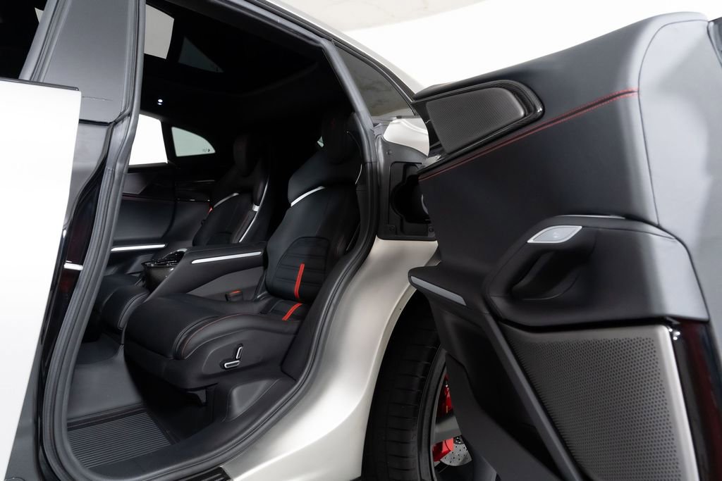 Used 2024 Ferrari Purosangue image 32