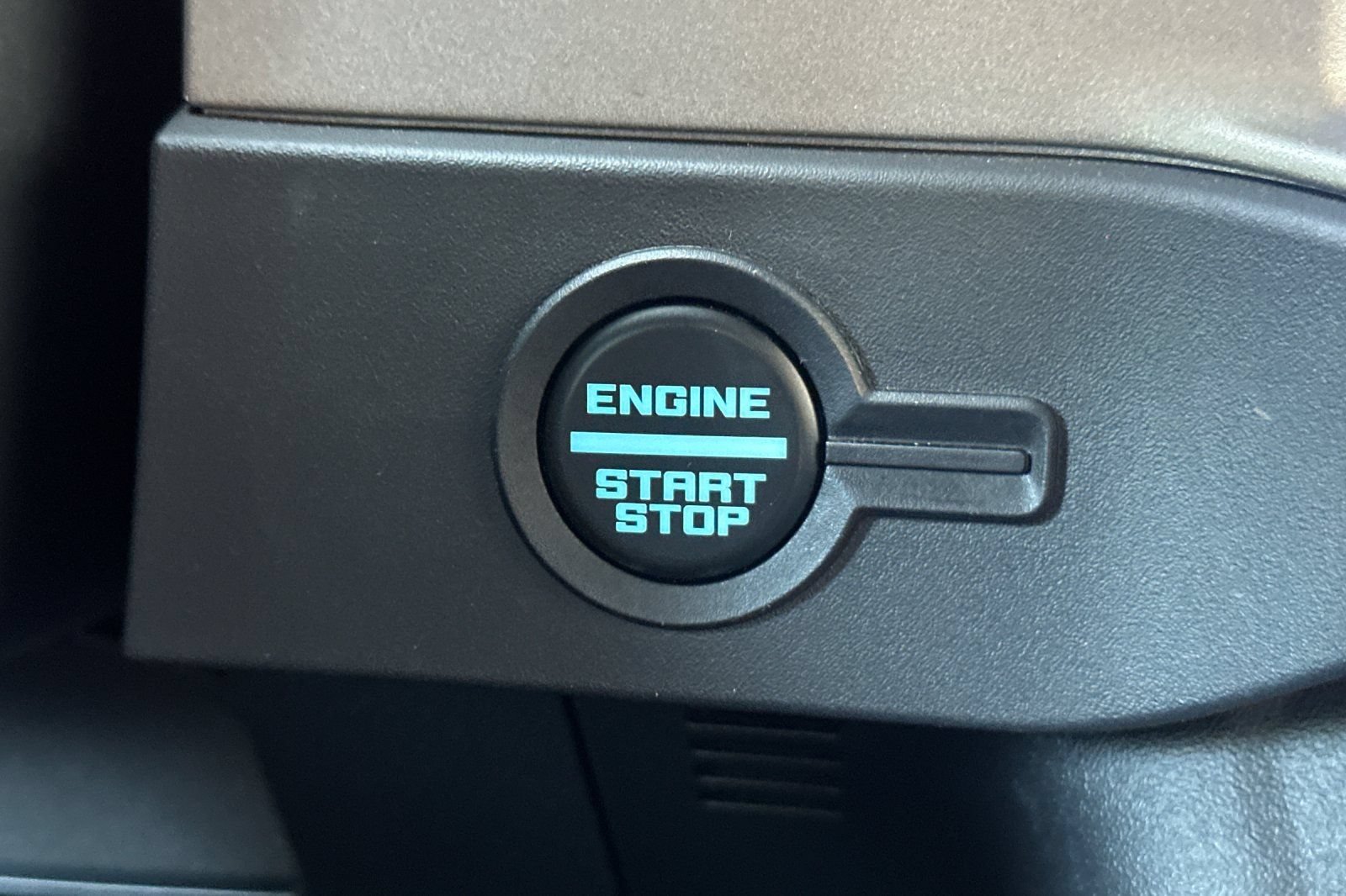 Used 2025 Ford Bronco Outer Banks AWD/4WD image 23