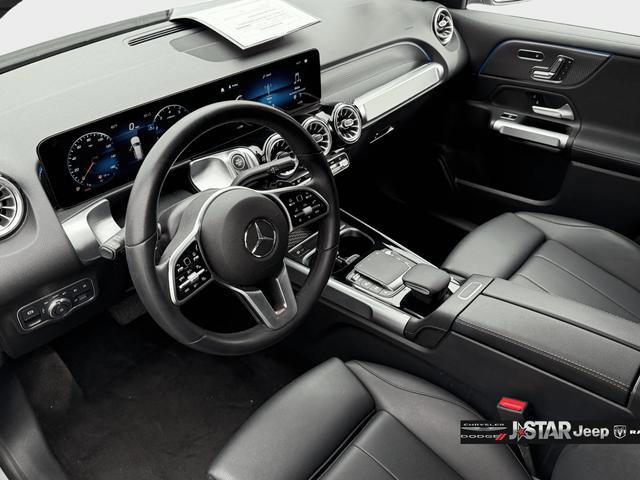 Used 2022 Mercedes-Benz GLB 250 4MATIC w/ Premium Package Lite image 11