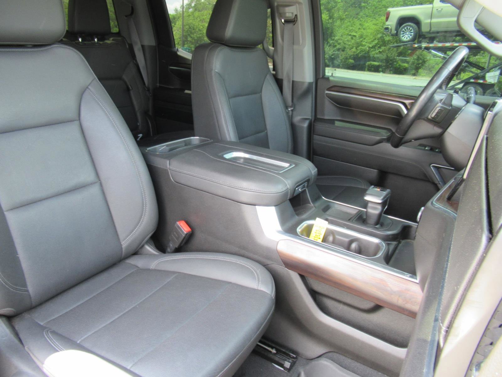 Used 2022 GMC Sierra 1500 SLT AWD/4WD image 9