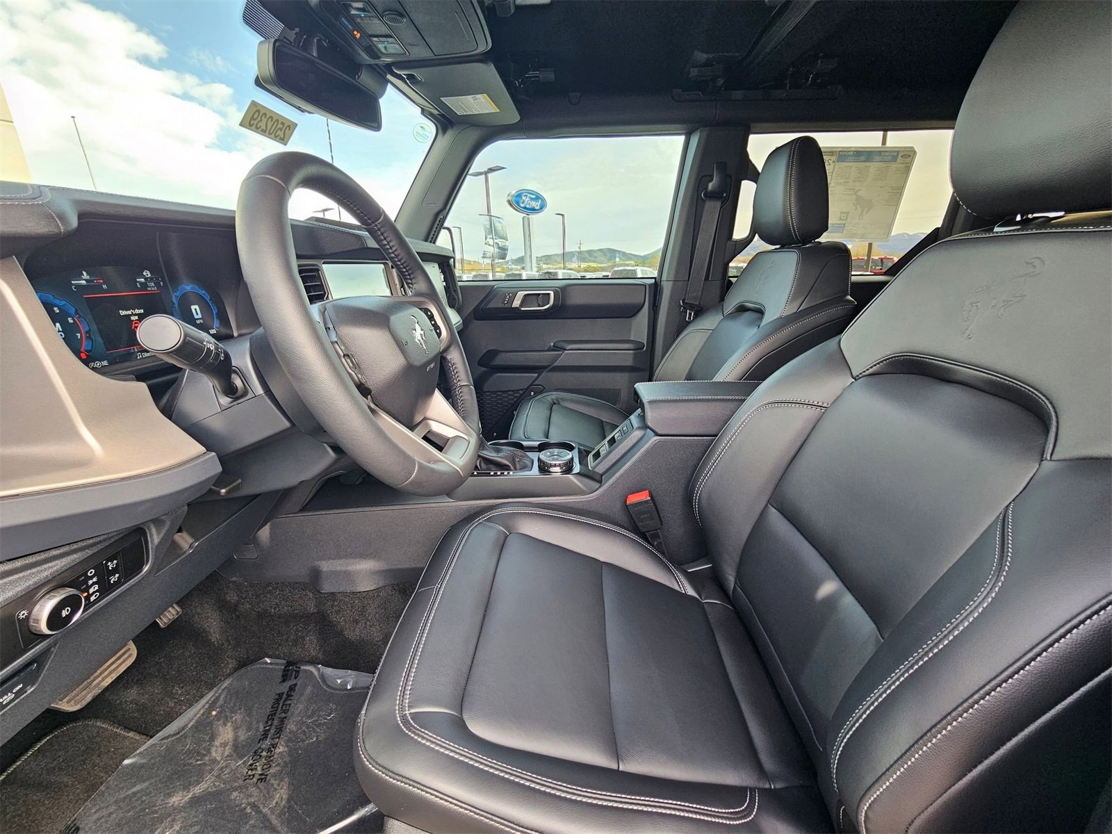 New 2025 Ford Bronco Outer Banks image 11