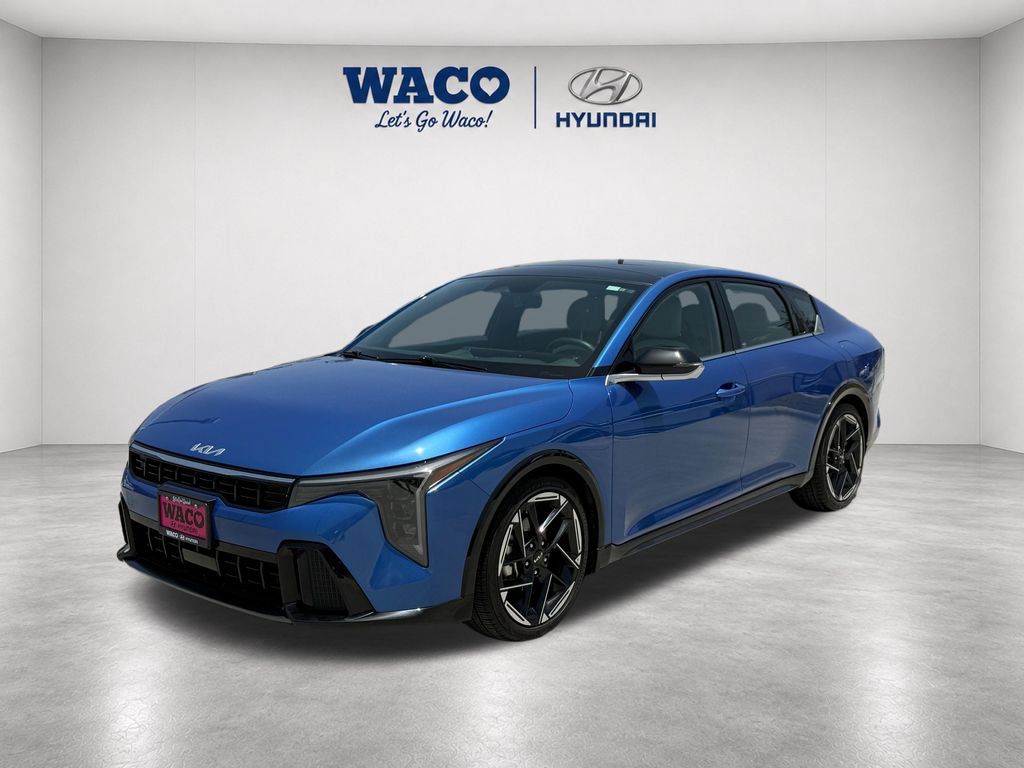 Used 2025 Kia K4 GT-Line w/ GT-Line Premium Package FWD video 3