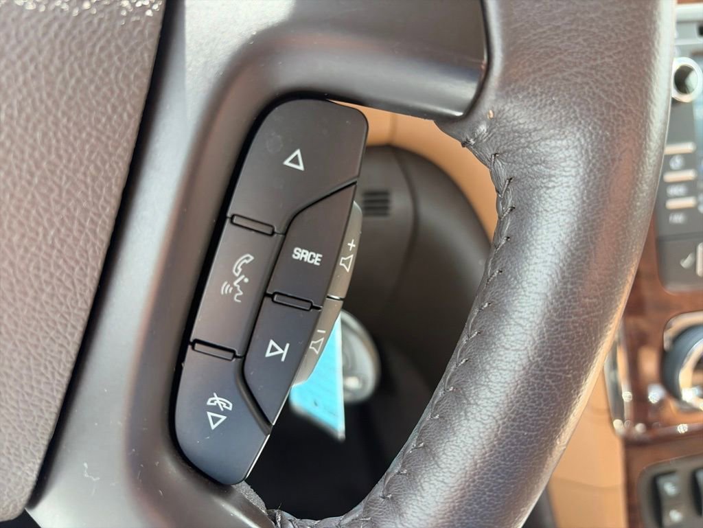 Used 2017 Buick Enclave Leather FWD image 18