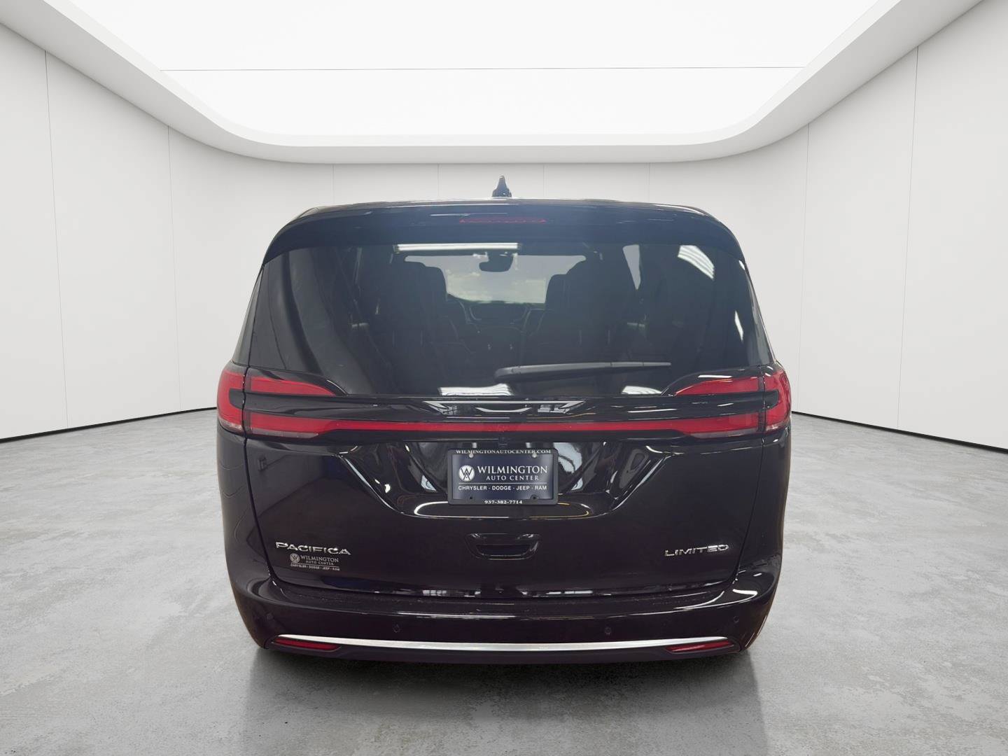 New 2027 Chrysler Pacifica Limited FWD image 43