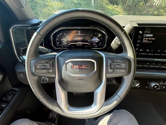 Used 2024 GMC Sierra 1500 SLT image 23
