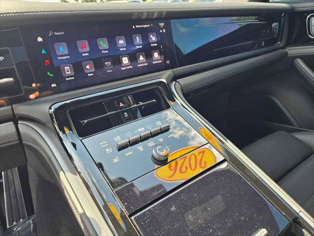 Used 2026 Porsche Panamera RWD image 28