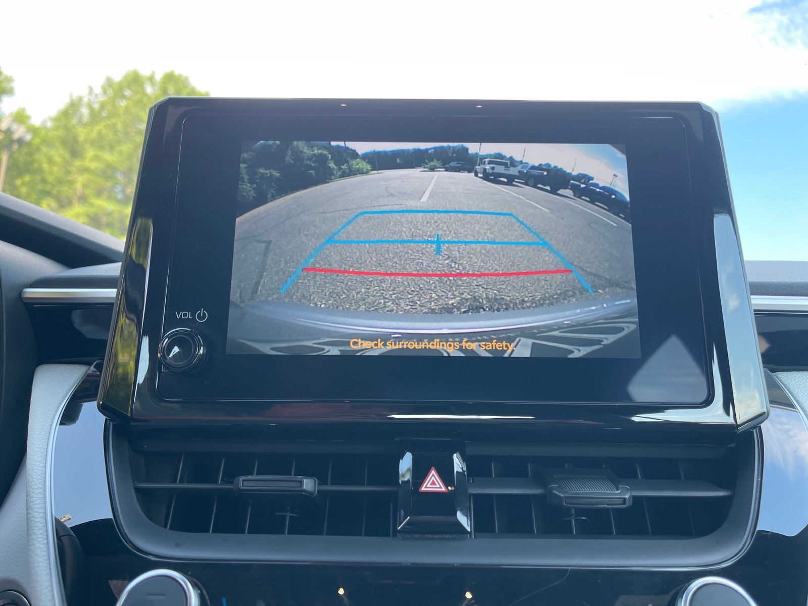 Used 2023 Toyota Corolla SE FWD image 6