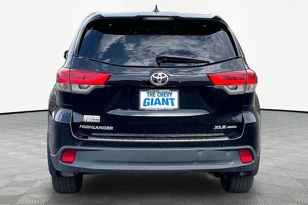 Used 2019 Toyota Highlander XLE AWD/4WD image 6