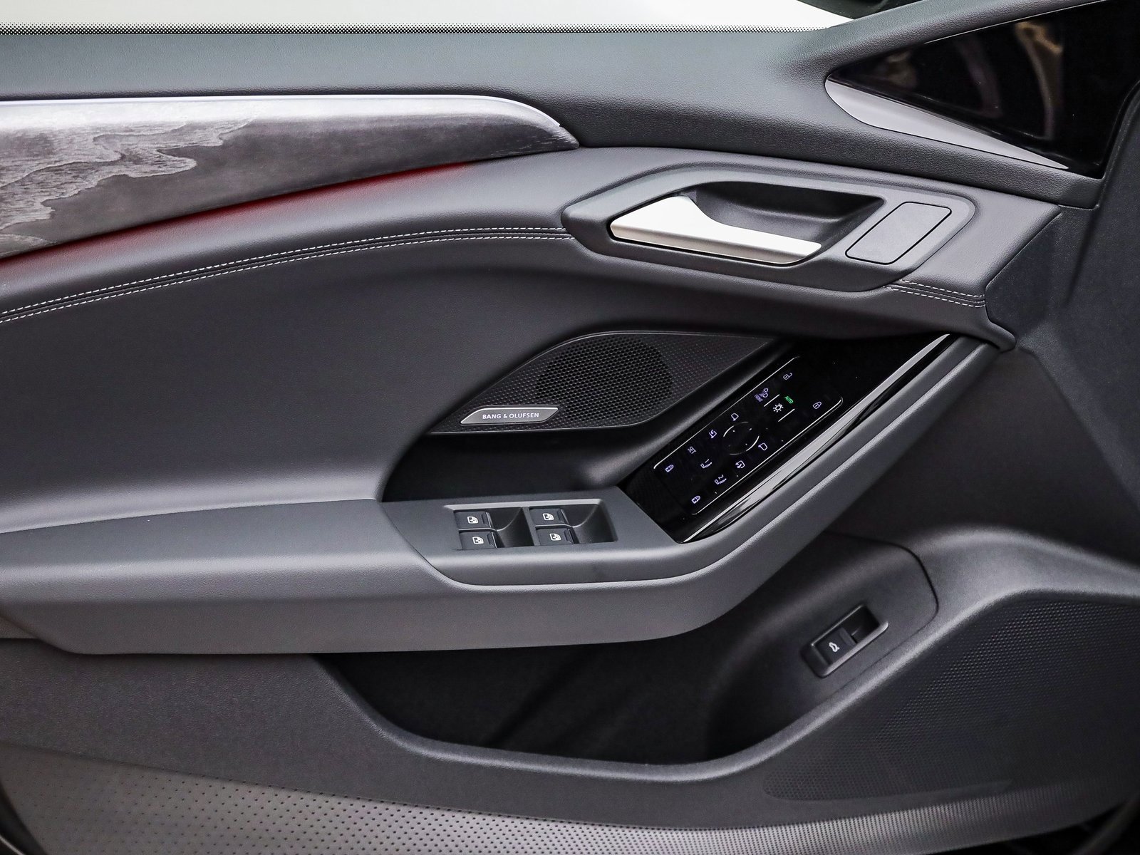 New 2025 Audi A6 e-tron Premium Plus image 22