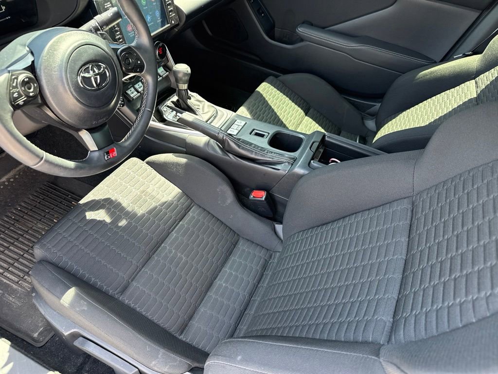 Used 2024 Toyota GR86 RWD image 11