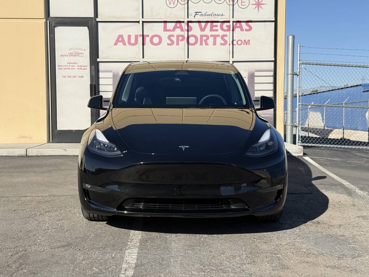 Used 2023 Tesla Model Y Long Range AWD/4WD image 3