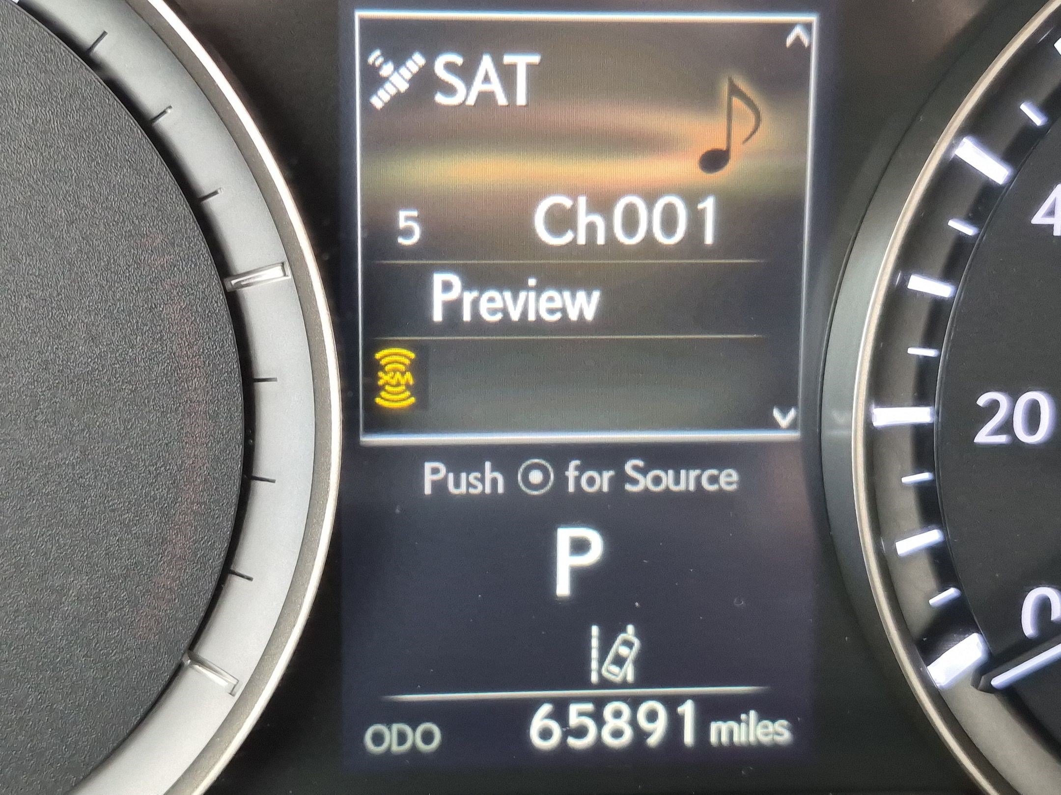 Used 2019 Lexus RX 450hL Premium w/ Premium Package AWD/4WD image 24