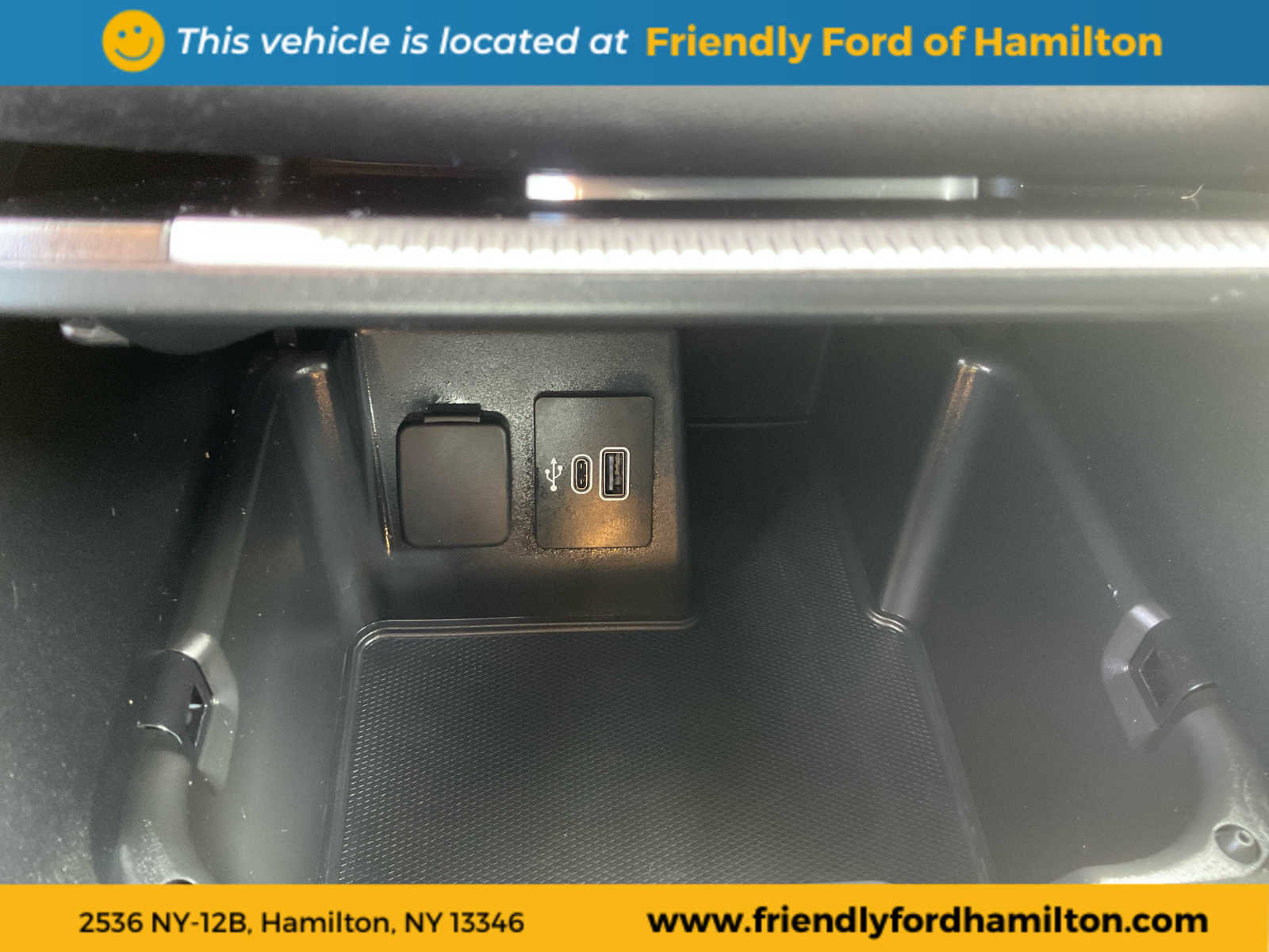 Used 2025 Ford Explorer ST-Line w/ Premium Package image 23