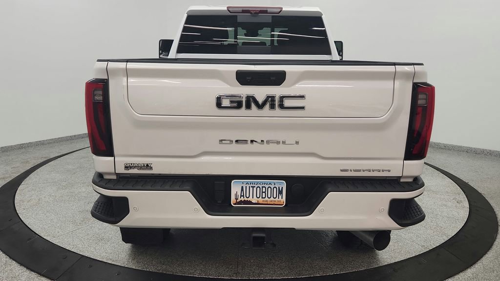 Used 2024 GMC Sierra 3500 Denali Ultimate AWD/4WD image 17