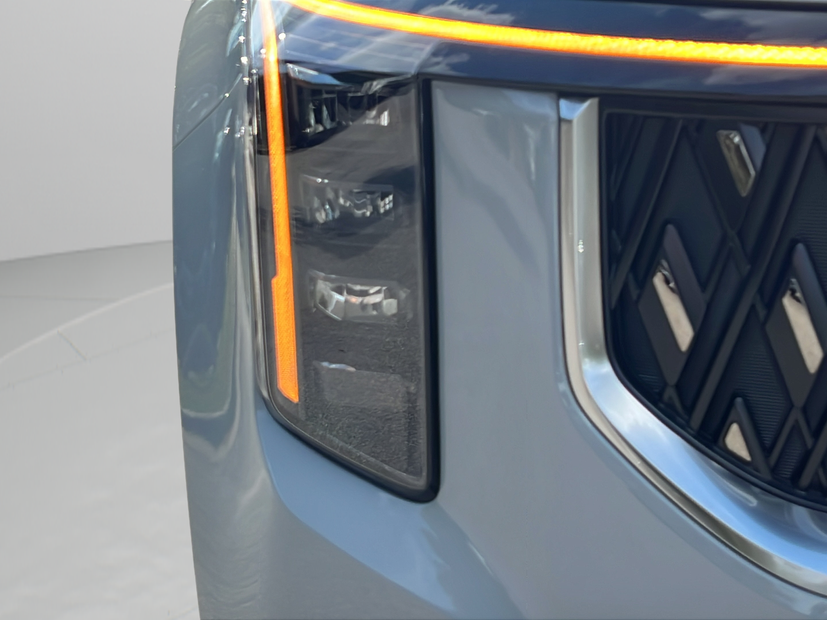 New 2026 Kia Carnival EX FWD image 9