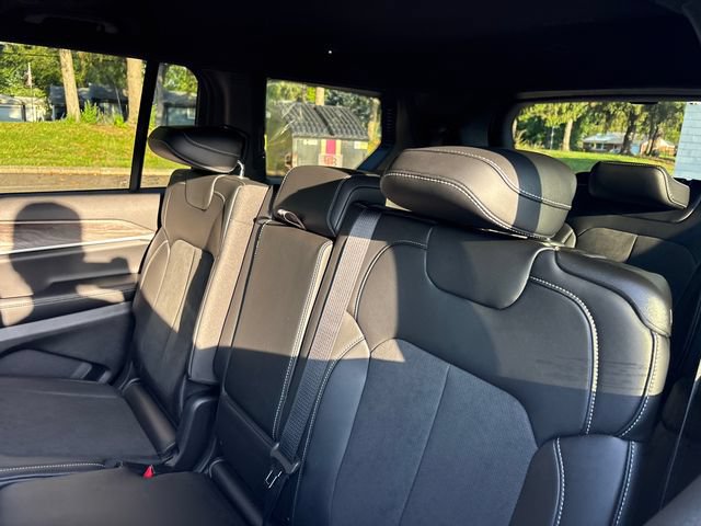 New 2027 Jeep Grand Cherokee L 4WD image 8