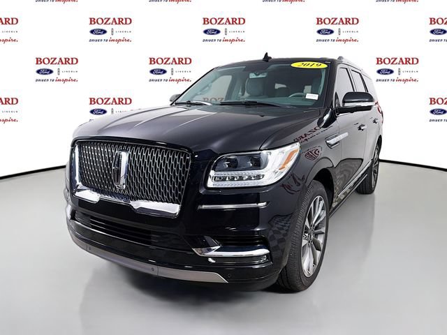 Used 2019 Lincoln Navigator Select RWD image 4