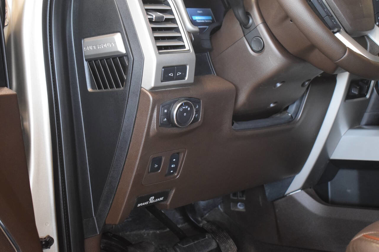 Used 2017 Ford F250 King Ranch w/ King Ranch Ultimate Package image 37