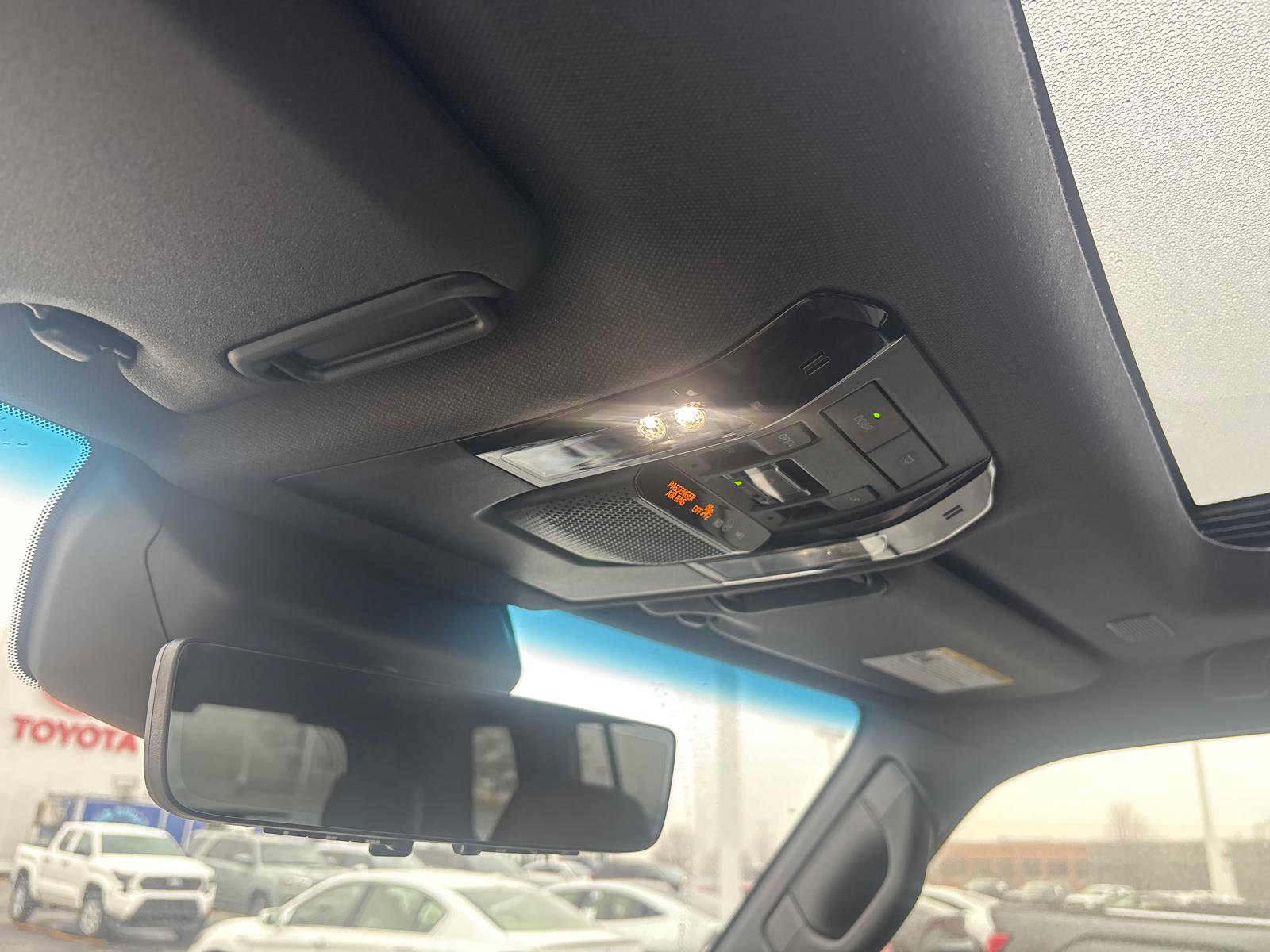 Used 2025 Toyota Land Cruiser image 28