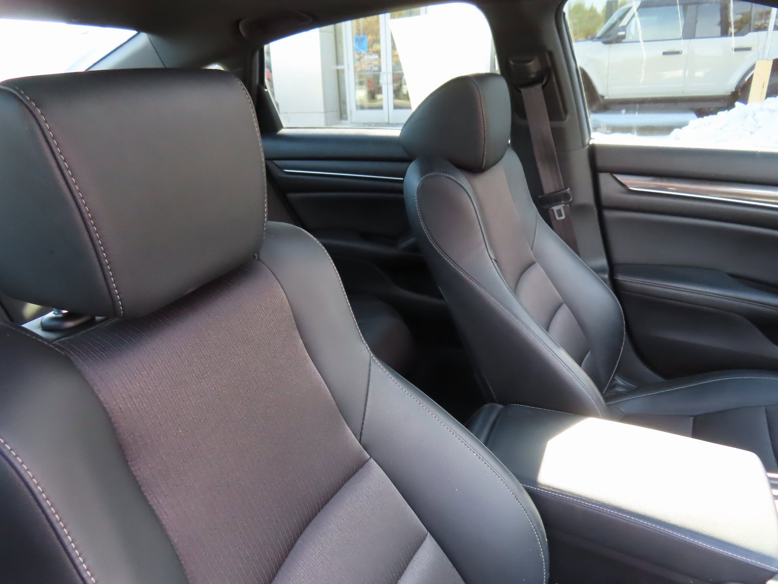 Used 2022 Honda Accord Sport image 32