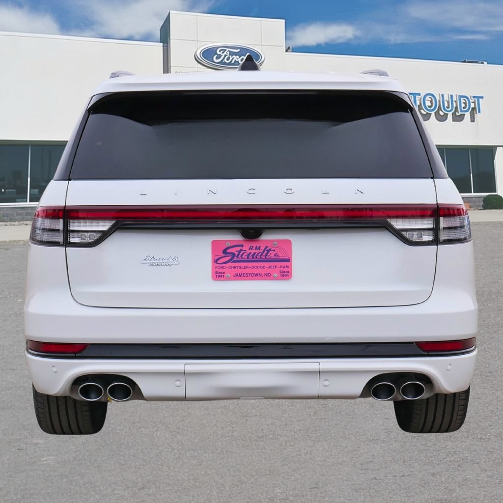 Used 2025 Lincoln Aviator Reserve w/ Jet Appearance Package AWD/4WD image 10