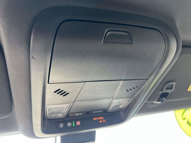 Used 2023 Chevrolet Equinox RS image 33