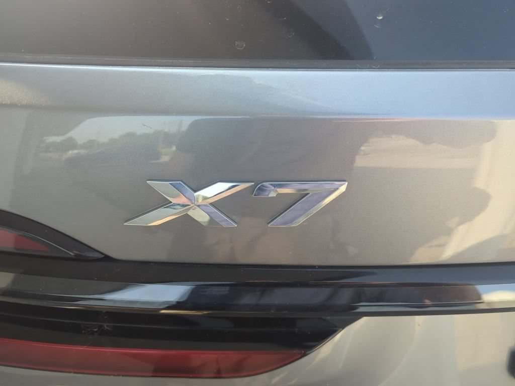 Used 2026 BMW X7 xDrive40i w/ Executive Package AWD/4WD image 10